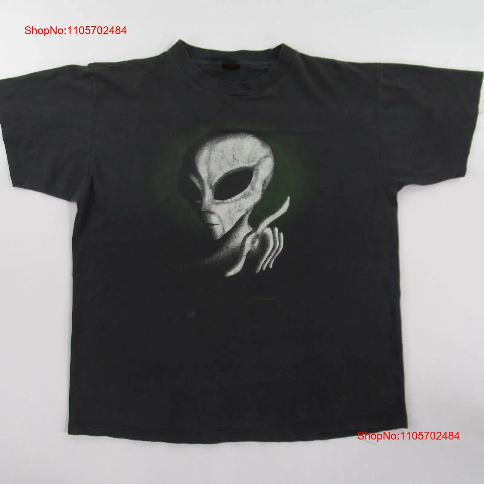 Vintage Fashion Victim Shirt - تي شيرت فيكتيم إيلين الفضائي بتصميم