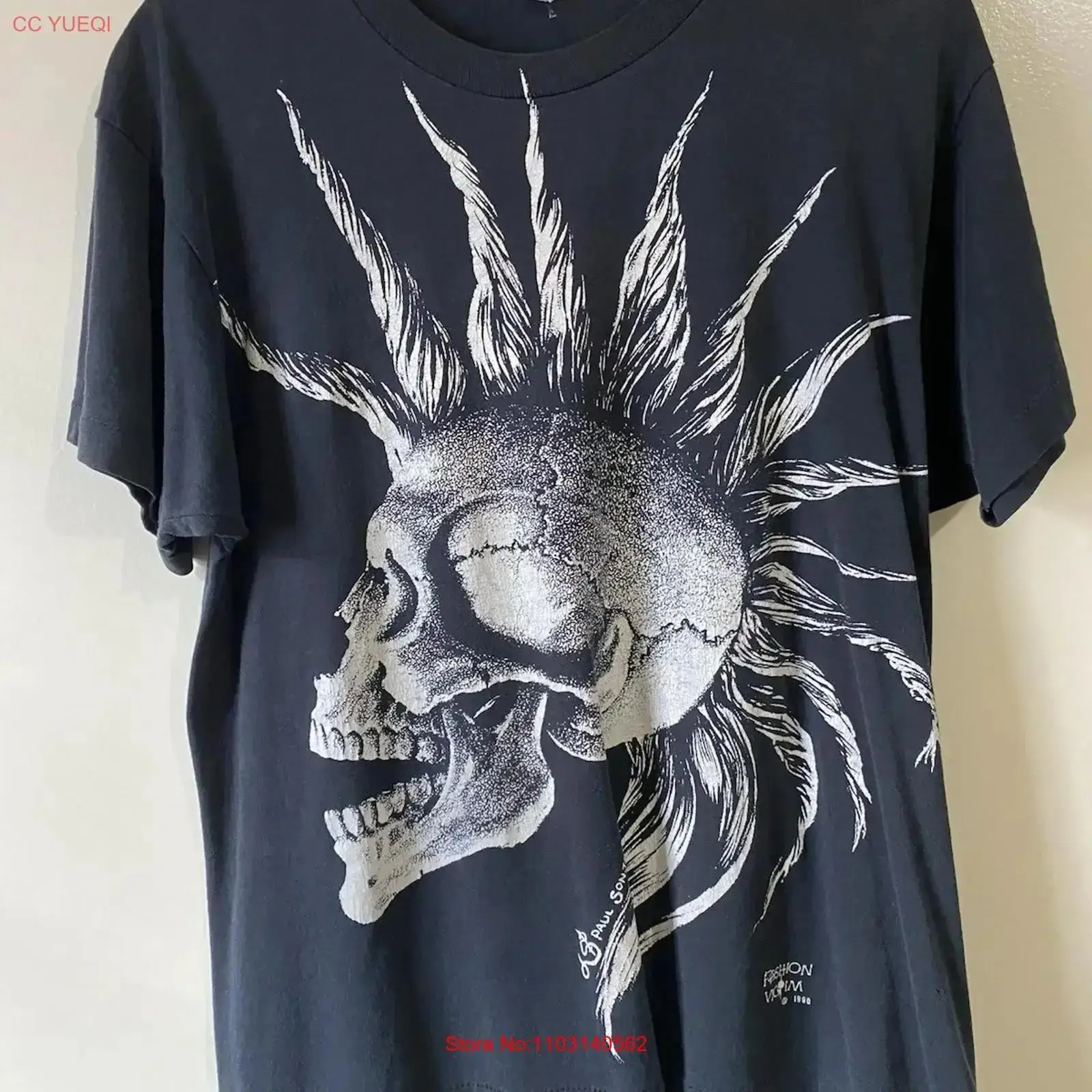 Vintage Fashion Victim Shirt - تي شيرت فيكتيم فينتاج 1990 بتصميم
