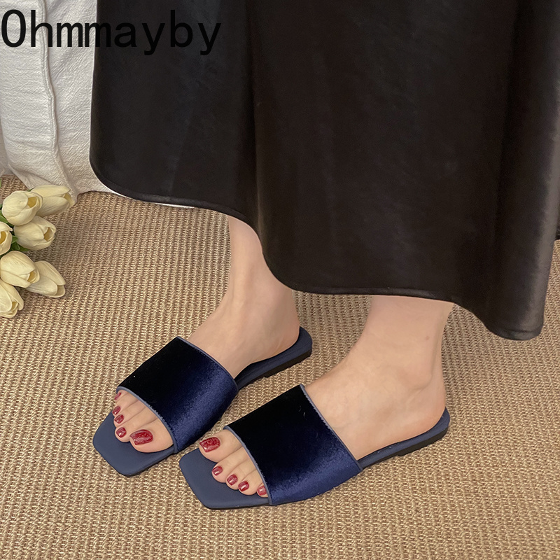 أحذية نسائية مسطحة من المخمل ب - مراجعة Vintage Slip Dress وسعره