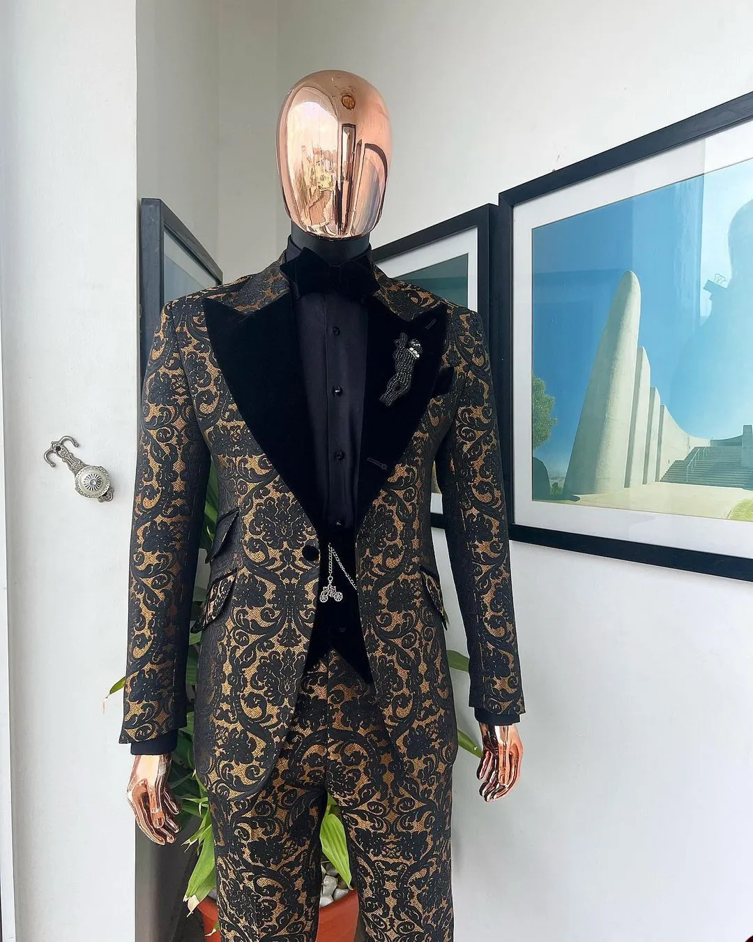 بدلات رجالية كلاسيكية مصممة حس - مراجعة Velvet Blazer Vintage وسعره